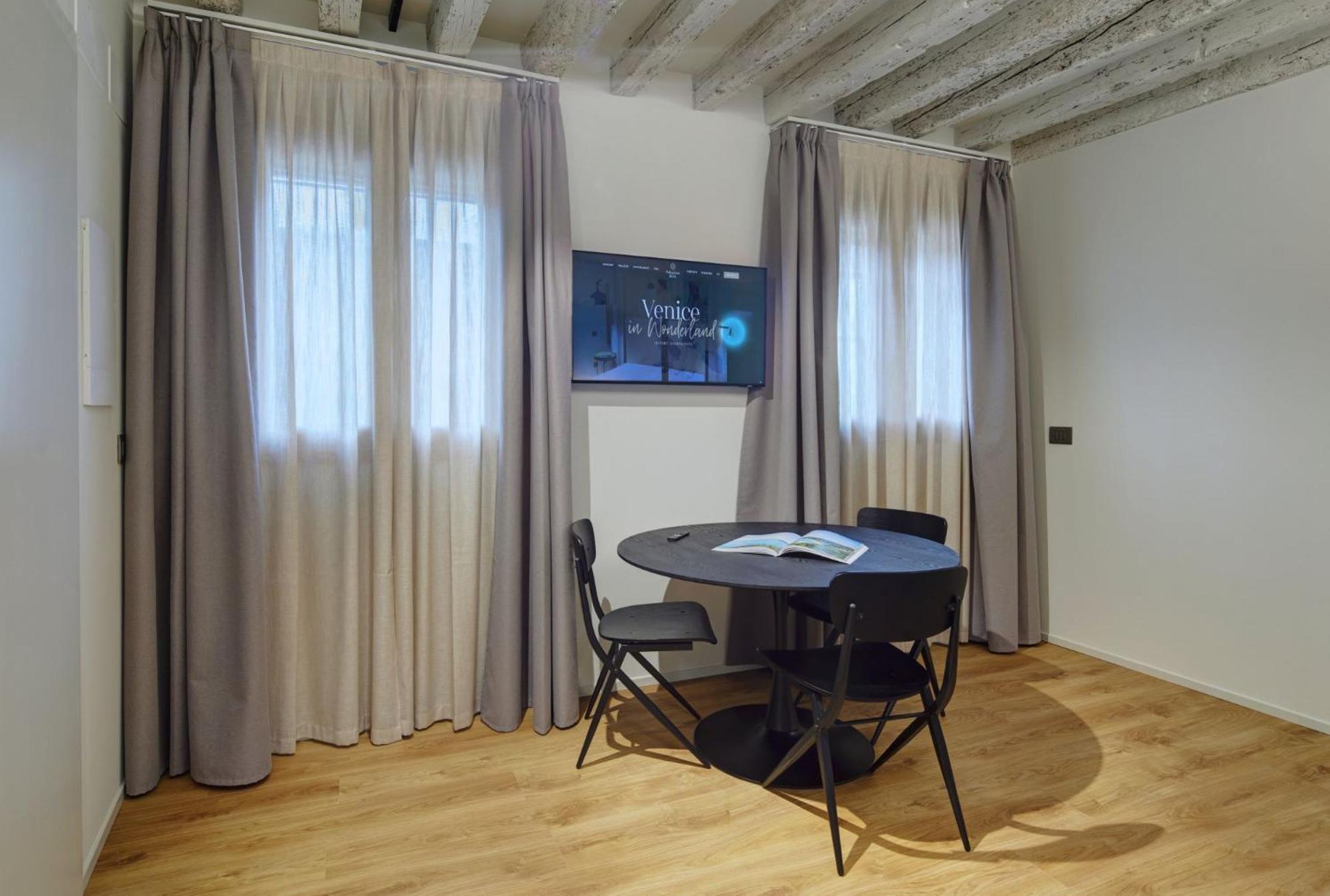 Palazzina Riva Apartment Венеция Екстериор снимка
